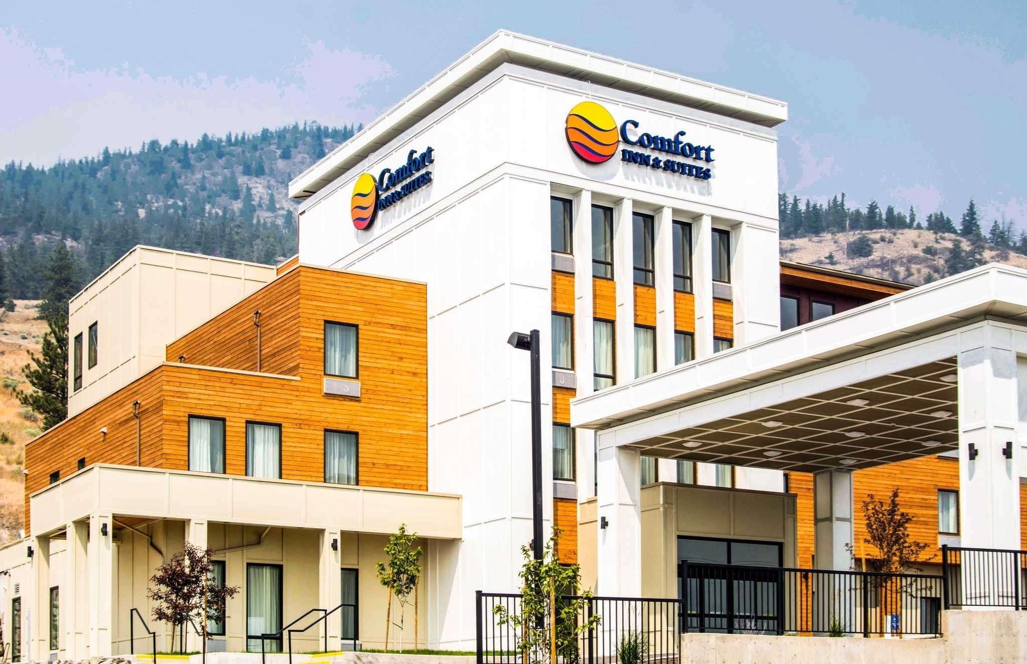 Comfort Inn & Suites Merritt Exterior foto